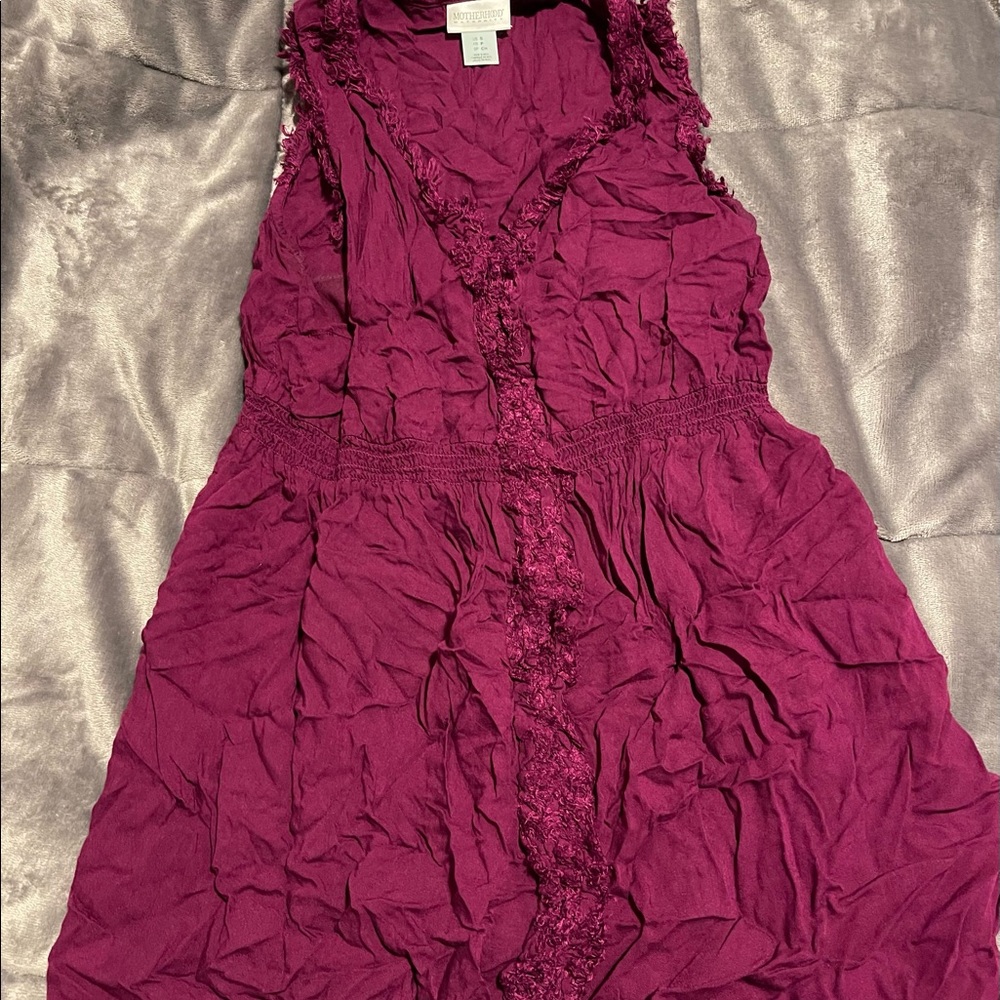 Motherhood sleeveless purple blouse size small